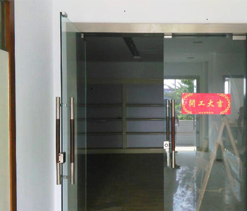 廣州千般就廠(chǎng)房辦公室裝修項(xiàng)目開(kāi)工啦！